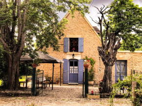 Explore the magic of the Dordogne Les Chouettes sleeps 14 to 16